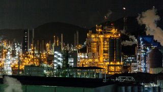 Eine Dechema-Studie zeigt technische Wege zu einer defossilisierten Grundstoffchemie und benennt den weiteren Forschungsbedarf. (Bild: frei lizenziert)