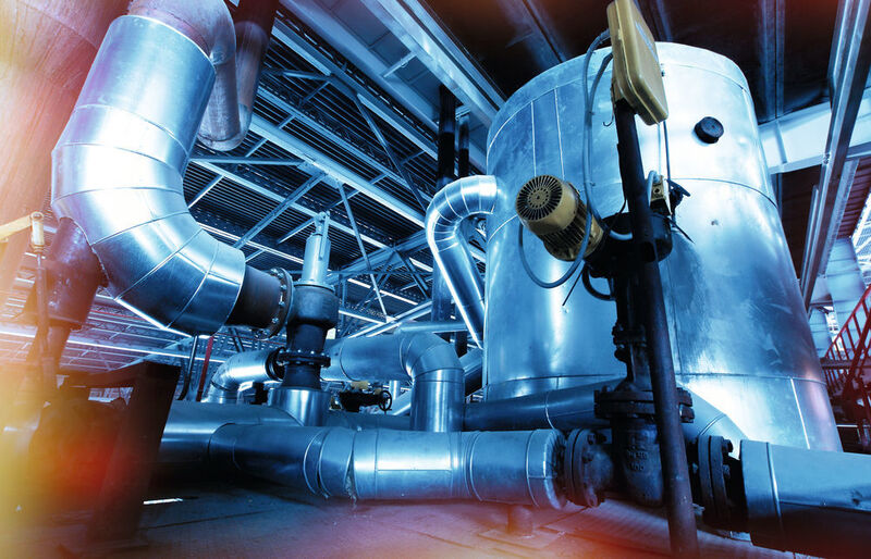 Safety against overpressures is a key issue with pipes and vessels. (© Andrei Merkulov/Fotolia.com)