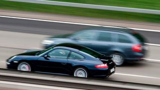 Bundestag und Bundesrat haben ein generelles Tempolimit auf Autobahnen bisher mehrheitlich abgelehnt. (Bild: gemeinfrei)