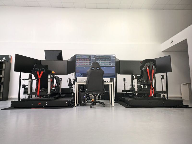 Prosimu entwickelt hochdynamische Bewegungssimulatoren für Motorsport, Luftfahrt und Industrie und setzt dabei auf Verbindungslösungen und konfektionierte Kabelsätze von Lapp. (Bild: Lapp)