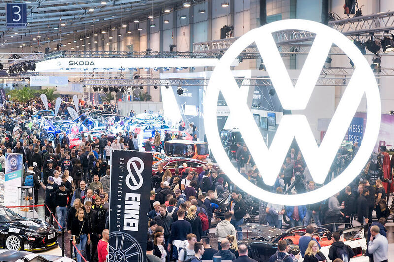 Ebenfalls in Essen vertreten: einige Hersteller. VW Pkw etwa präsentiert den ID 3, auch Konzernschwester Skoda stellt aus. (Messe Essen)