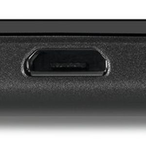 Das Ascend Y550 ist 9,5 Millimeter dick, 6,8 Zentimeter breit und 13,3 Zentimeter lang.