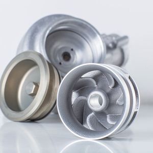 Zum 3-D-Produktionsprogramm von BMW gehören auch Wasserpumpenrotoren und -gehäuse für Rennsportfahrzeuge.(Bild:  BMW)