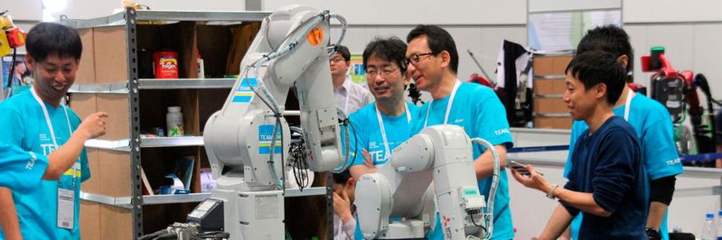 Insgemsamt traten 16 Hochschulteams zur Challenge an.(Bild:  Hofmann/MM LOGISTIK)