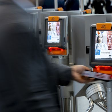 Der Ticketverkauf zur Medica + Compamed 2026 ist mit einer neuen Ticketstruktur gestartet. Das neue Premiumticket bietet Zugang zu ausgewählten, exklusiv kuratierten Programm-Highlights. (Bild: Andreas Wiese)