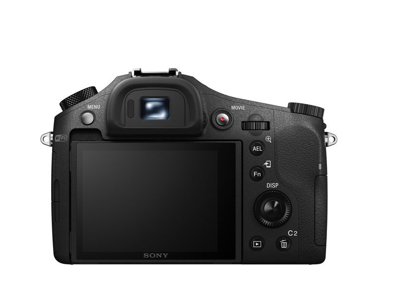 Die RX10M2 setzt auf das Zeiss-Objektiv Vario-Sonnar T* 24-200 Millimeter mit einer durchgehenden Blende von 2.8. (Bild: Sony)