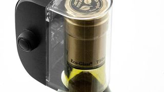 Das neue Produkt ist den Angaben zufolge das einzige auf dem Markt verfügbare Etikett, das sowohl AM- als auch RF-Technologie in sich vereint. (Bild: Tyco)