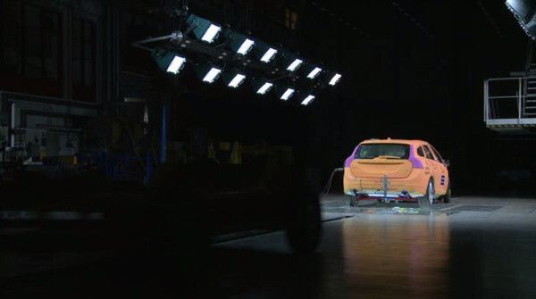 Den Euro-NCAP-Crashtest bestand der Volvo V60 Plug-in-Hybrid als beste Fahrzeug mit Elektromotor (Bild: Volvo)