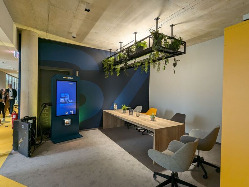 Moderne Büro- und Wohlfühlflächen sorgen für eine kreative Arbeitsatmosphäre. (Bild: Stefanie Eckardt)