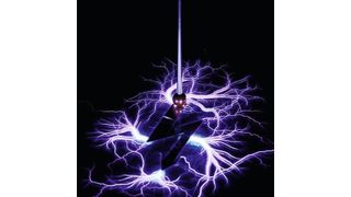 Gleichstromversorgung: Durch die Nutzung von Gleichstrom ließe sich enorm viel Energie einsparen. Im Bild ist eine Entladung am Tesla-Trafo zu sehen. (Lapp)