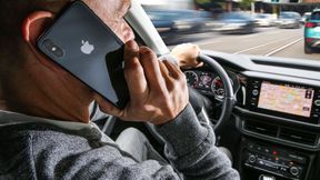 Viele Autofahrer nutzen am Steuer ihr Smartphone. (Bild: SP-X)
