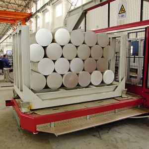 Zur Herstellung sogenannter Aluminium-Billets als Ausgangsmaterial für das Profilstrangpressen nutzt das chinesische Unternehmen Shandong Yuhang eine Bandsägemaschine von Behringer.