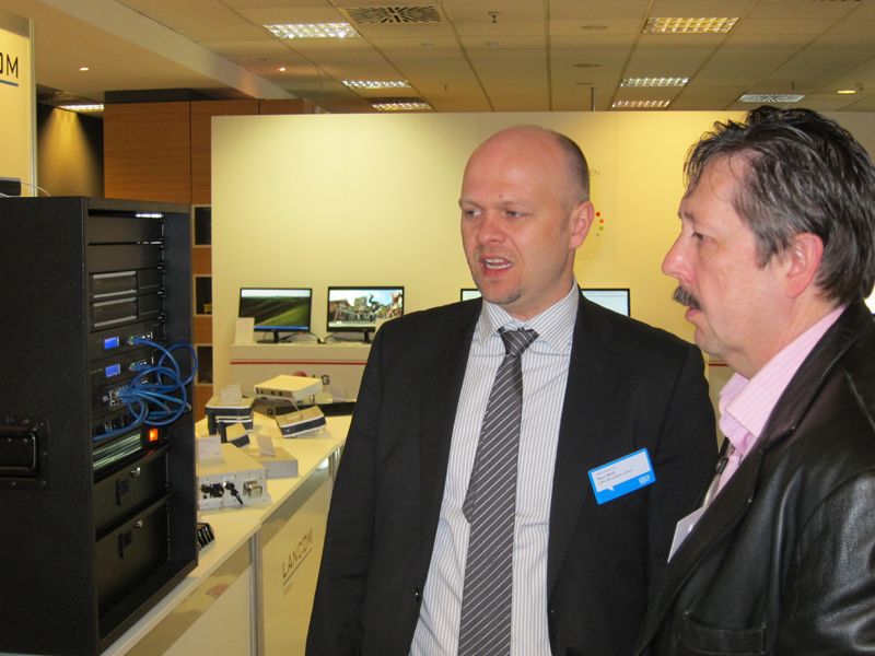 Paul Moll, Lancom (l.) in Action (IT-BUSINESS)