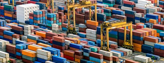Im Exportgeschäft zeichnet sich die Tendenz zur Stabilisierung ab.(Bild: ©  hit1912 - stock.adobe.com)
