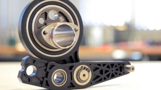 Exzentrische Lagereinheit, nach Mass für eine Stickmaschine hergestellt. (Bild: Jesa)