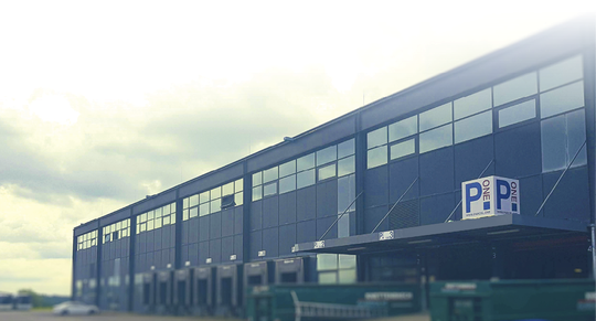 (Seit 2020 hat der Versandlogistiker Parcel.One nun das Lager im hessischen Pohlheim. Von dort aus bündelt das Unternehmen Sendungen aller verpartnerten Händler und verschickt in die ganze Welt mit über 45 Zustellpartnern. Bild: Parcel One)