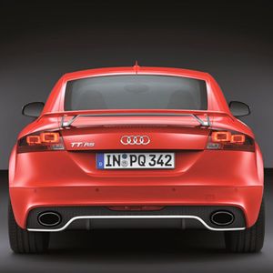 (Audi)