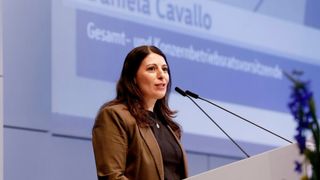 Auf Angriff: Die Betriebsratsvorsitzende des Volkswagenkonzerns, Daniela Cavallo, sieht zulasten der Arbeitnehmer ein Managementversagen beim Autobauer. (Bild: Volkswagen)