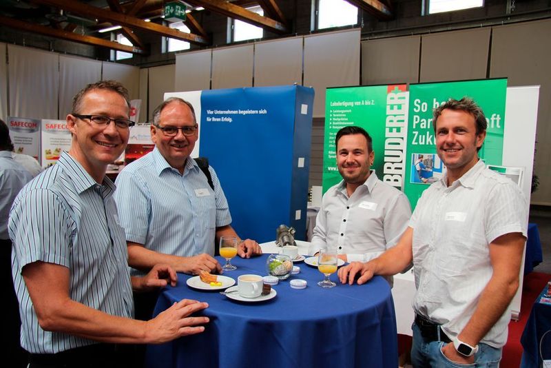 Networking ist ein wichtiger Bestandteil am Ostschweizer Technologiesymposium. (Urs Heiz)
