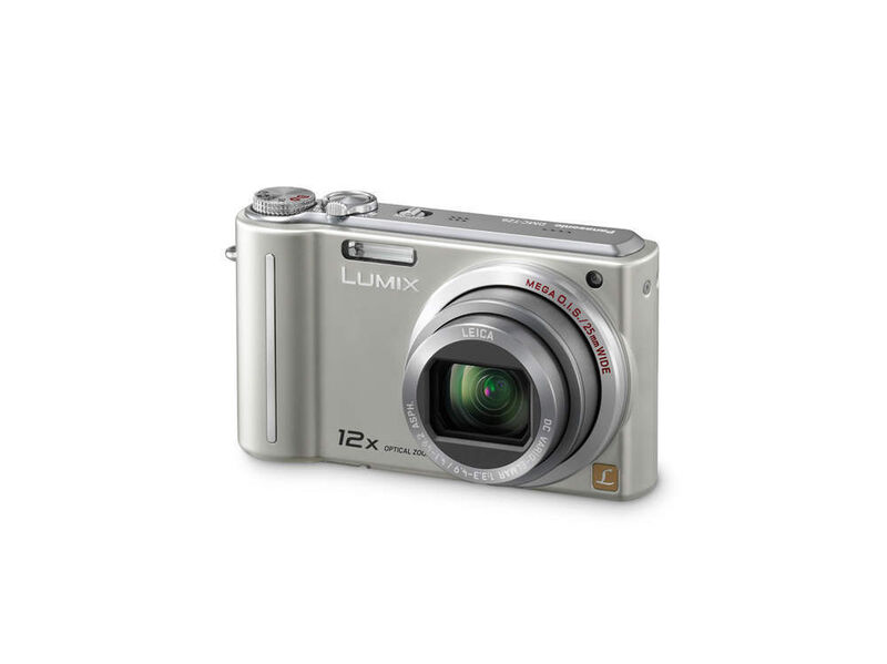 Die kleine Reise-Kamera Lumix DMC-TZ6 verfügt über einen großen Brennweitenbereich von 25 bis 300 Millimetern. (Archiv: Vogel Business Media)