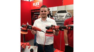 Auf der Tasc 2019 in Düsseldorf gab es die neuen Werkzeugmaschinen am Messestand schon zu sehen. (Holz / »kfz-betrieb«)