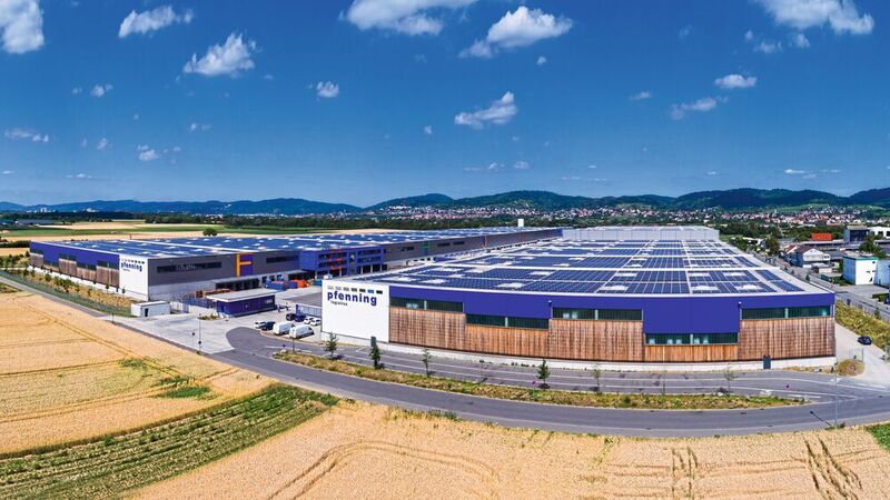 Der „multicube rhein-neckar“ in Heddesheim gilt als eine der umweltfreundlichsten Industriebauten in Europa. (Pfenning Logistics)