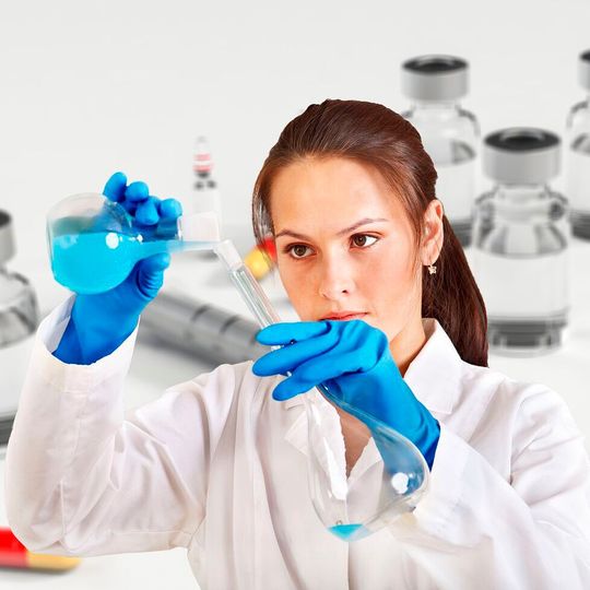 Die Betriebe der Chemie sind verlässliche Ausbilder – trotz der aktuellen Krisenlage in der Branche.(Bild:  gemeinfrei /  Pixabay)