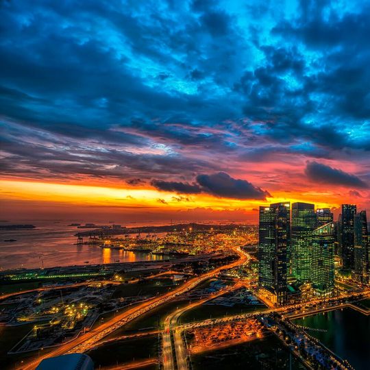 Weltweite IoT-Infrastruktur: Ein Anbieter für Field Services installiert und wartet IoT-Geräte in Metropolen und auch bei Kunden in entlegenen Orten.(Bild:   Free-Photosi /  Pixabay)