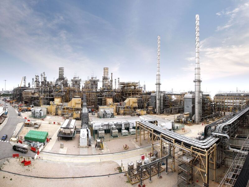 Mit einer neuen Kraftwärmekopplung konnte Exxon die Effizienz der Analage in Singapur erheblich verbessern (Bild: Exxon Mobil)