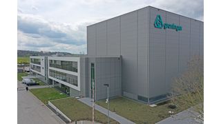 Lagergebäude mit dem blauen Groninger-Schriftzug (Source: Groninger)