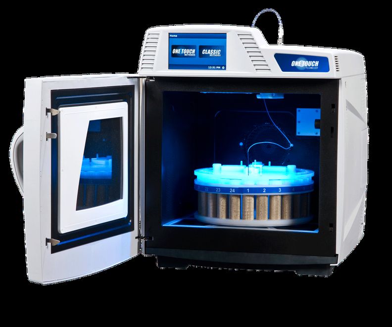 525_Photo_M6Synth_DoorOpenGlassChem_LR.png (CEM GmbH)