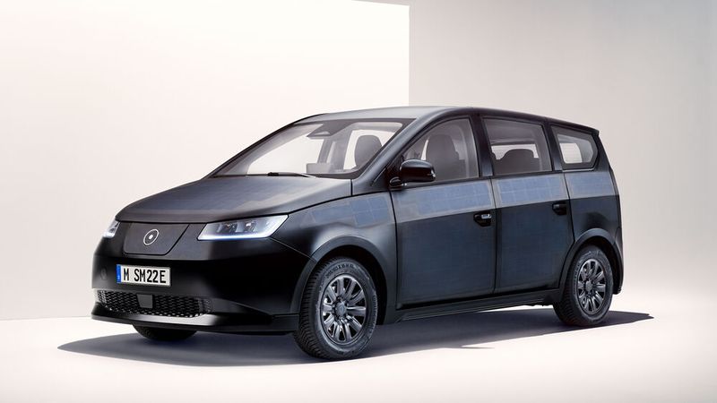 Das Münchener Unternehmen Sono Motors zeigte jüngst auf einer Veranstaltung das finale Design des Sion.  (Bild: Sono Motors/ MARTIN MEINERS PHOTOGRAPHY)