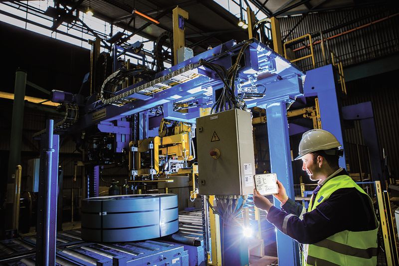 2014+. Kommt jetzt das Internet der Dinge? Smarte Feldgeräte, mobile Lösungen und die digitale Anlage haben das Potenzial, die Industrie zu revolutionieren. In welchem Umfang sich die Technik durchsetzt, steht aber noch in den Sternen … (Bild: Bilfinger/Nadine Rupp - Ruppografie)