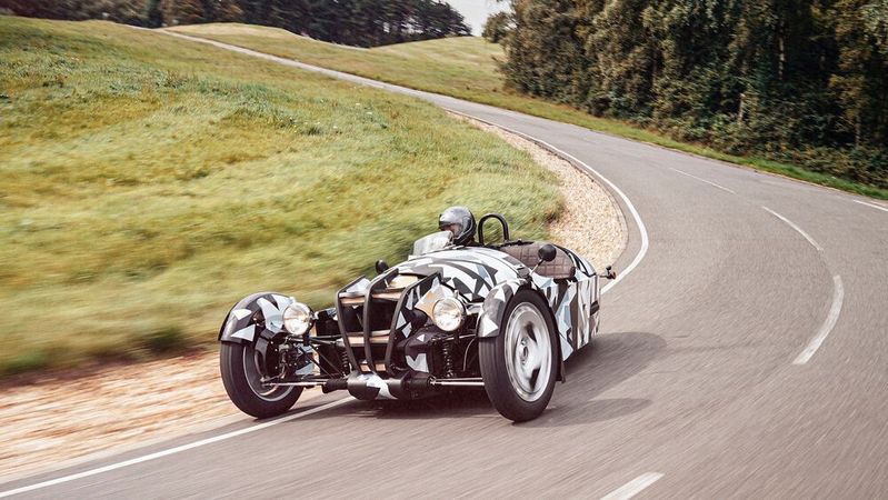 Bis ins Jahr 1909 reicht das Fahrzeugkonzept des 3-Wheelers zurück. 