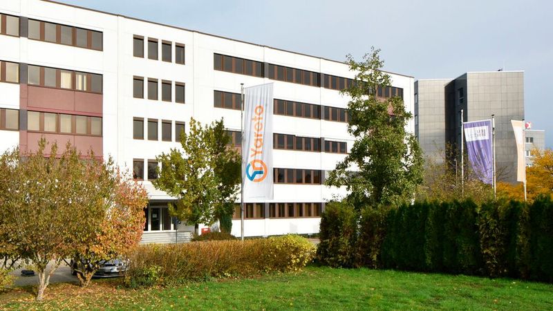 Der Kreditvergleichsanbieter Yareto bietet Kfz-Betrieben Zugang zu Sofortfinanzierungen in Zusammenarbeit mit dem Fintech-Unternehmen Banxware. Vor allem die Finanzierung von Betriebsmitteln soll dadurch einfacher werden.(Bild:  Yareto)