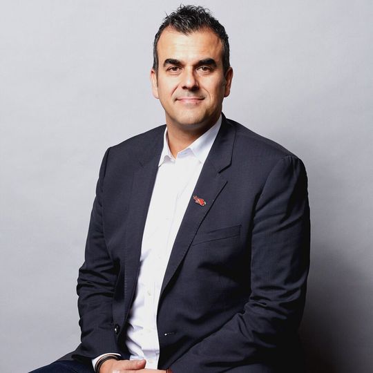 „Wir werden 2023 weitere öffentlichkeitswirksame Sicherheitsvorfälle erleben, da der Druck organisatorischer Zwänge in Zeiten der Unsicherheit zunimmt.“ sagt Mike Sentonas, Chief Technology Officer bei CrowdStrike. „Wir werden 2023 weitere öffentlichkeitswirksame Sicherheitsvorfälle erleben, da der Druck organisatorischer Zwänge in Zeiten der Unsicherheit zunimmt.“ sagt Mike Sentonas, Chief Technology Officer bei CrowdStrike.