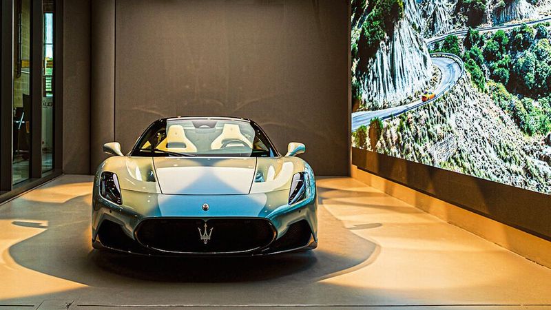 Kunstgalerie oder Kfz-Showroom? (Bild: Maserati)