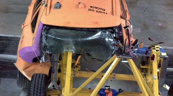 Den Euro-NCAP-Crashtest bestand der Volvo V60 Plug-in-Hybrid als beste Fahrzeug mit Elektromotor (Bild: Volvo)