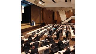 Hartmut Rauen, Mitglied der Hauptgeschäftsführung VDMA, begrüßte am 25. März mit seiner Eröffnungsrede die mehr als 260 Experten aus dem Bereich Antriebstechnik. (Bild: Horn)