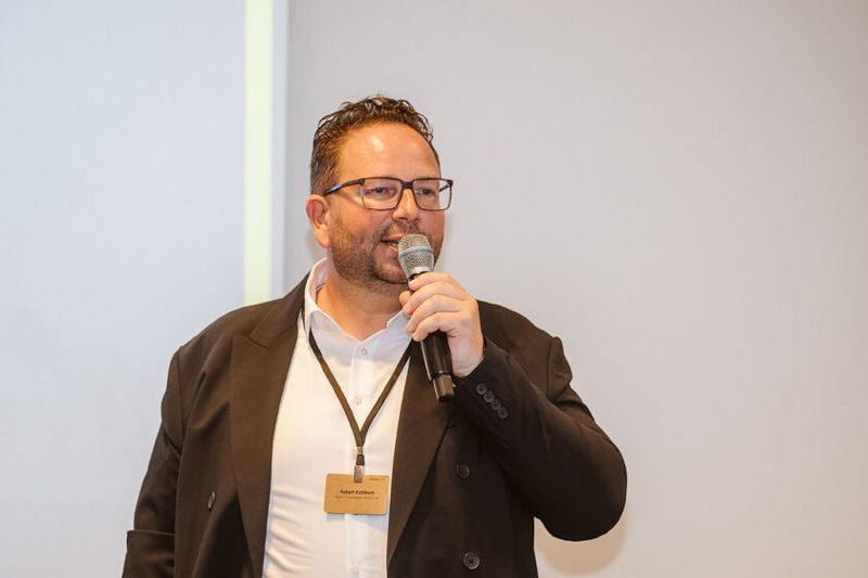 Robert Eichhorn, Marketingleitung bei Reiner SCT, gibt einen Überblick über seine Aktivitäten in 2025. (Bild: KAUFFMANN STUDIOS)