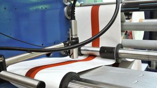 Gummierte Folie  (Bild: Tec-Joint)