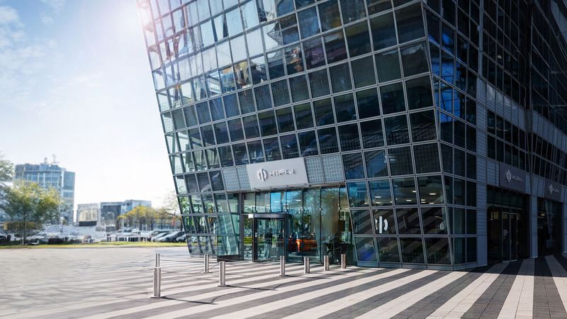 Das chinesische Luxusfrabrikat Hiphi hat seinen ersten europäischen Standort in München eröffnet. (Bild: Hiphi)