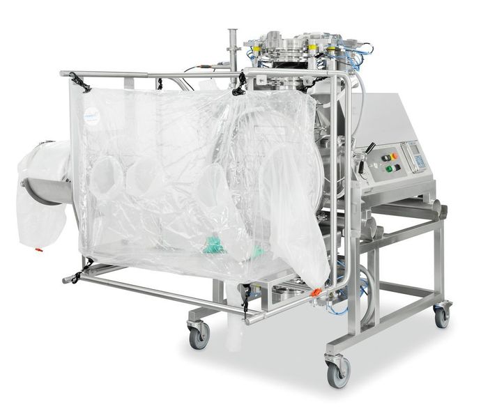 Mithilfe einer Hubsäule kann das Profi-Flex-System auf die richtige Andockhöhe gebracht werden.  (Frewitt)