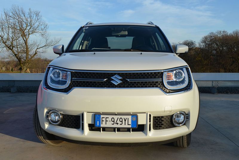 Von vorn wirkt der Ignis durchaus bullig. (Seyerlein / »kfz-betrieb«)