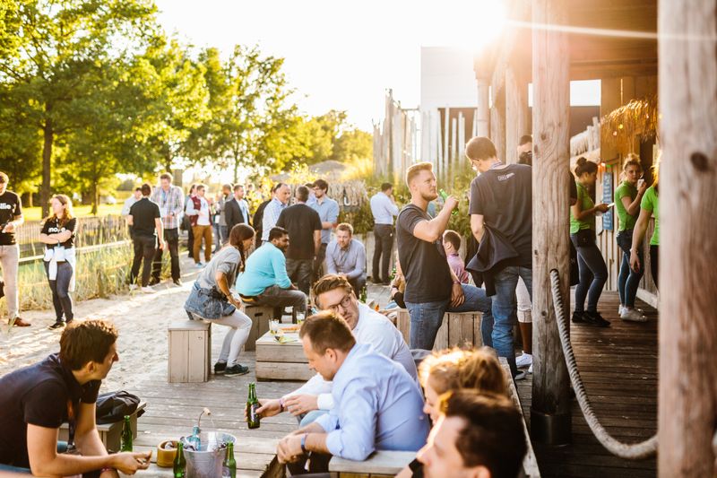 Das Bamboo der Firma Tobit Software bot wieder einen stimmigen Rahmen für die Aftershow-Party. (Shopware AG)