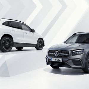 Mercedes erneuert GLA und GLB für das Modelljahr 2024.(Bild:  Mercedes-Benz)