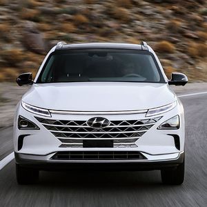 (Hyundai)