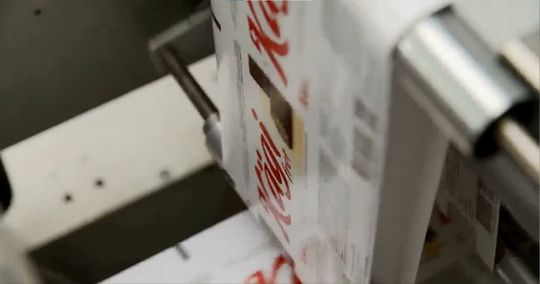 Die Lösung für eine umfassend automatisierte Produktionsplanung ist laut axeed ein effizientes mathematisches Modell, weil auch das Maschinelle Lernen von den Unmengen an Optionen überfordert ist. (Bild:  Kägi)