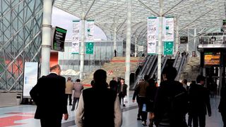 Treffpunkt für Techniker, Planer und Hersteller von Maschinen, Anlagen und Industrie-
systemen: Fluidtrans Compomac. (Bild: Fiera Milano)