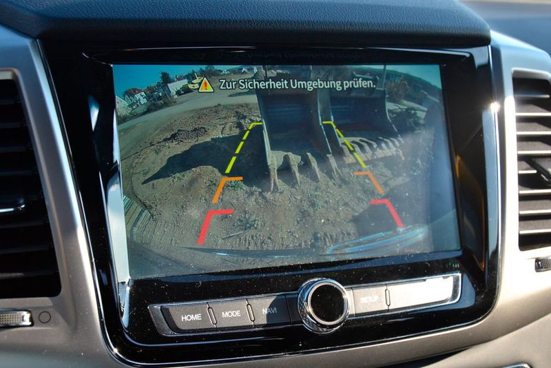 … 360°-3D-Kamerasystem sowie …  (Michel / »kfz-betrieb«)